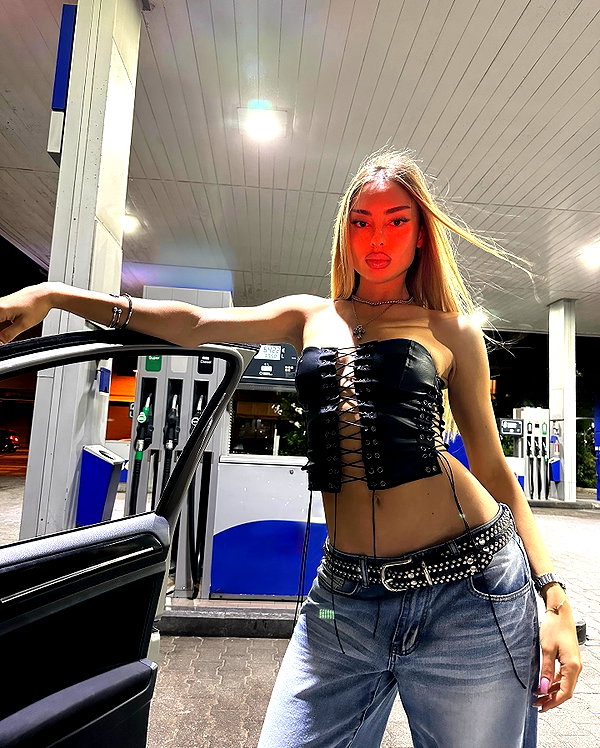 elymexx instagram image archive image