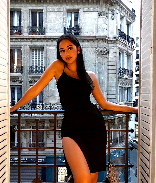 emilia.nia instagram image archive image