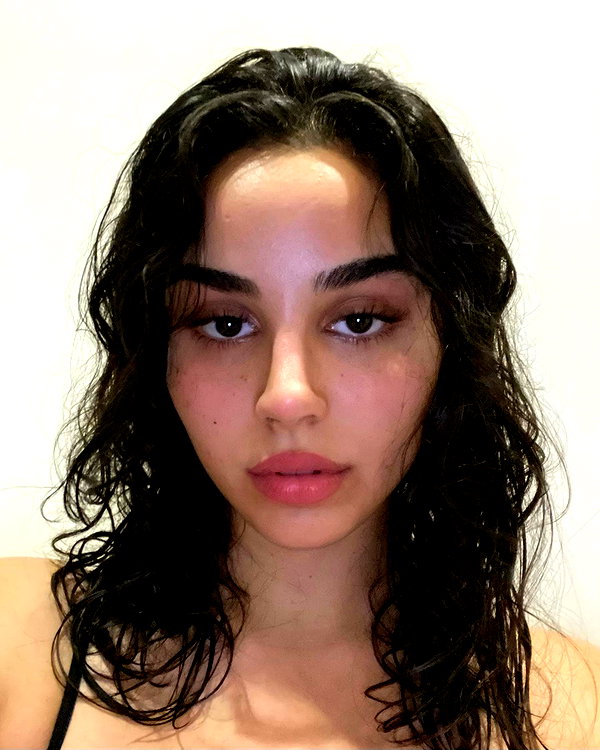 emilia.nia instagram image archive image
