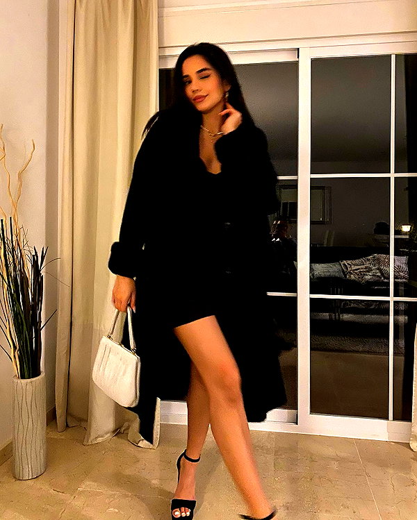 emilia.nia instagram image archive image