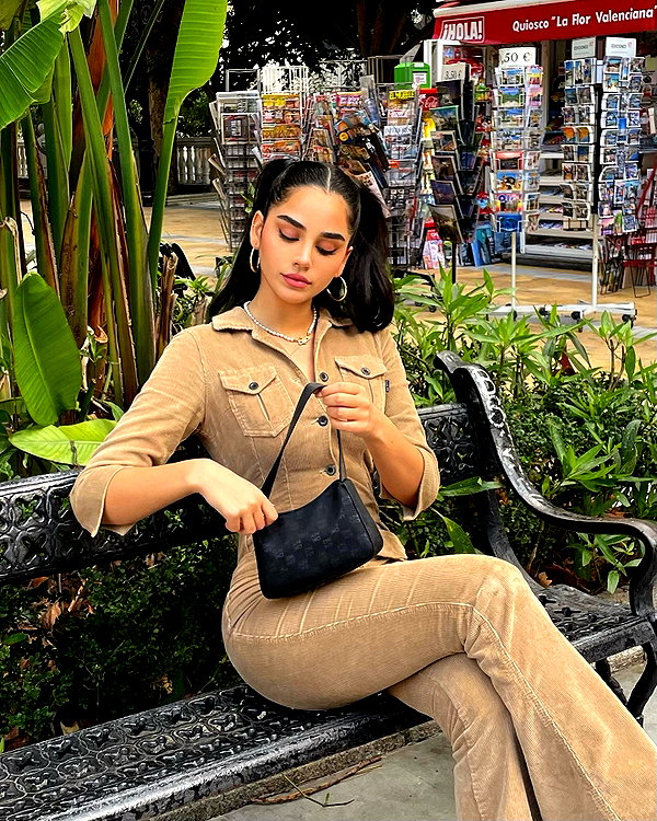 emilia.nia instagram image archive image