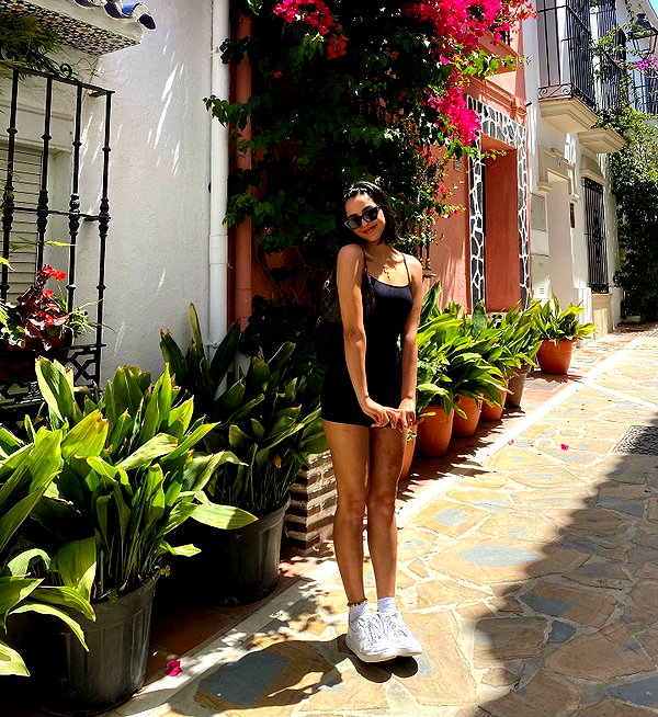 emilia.nia instagram image archive image