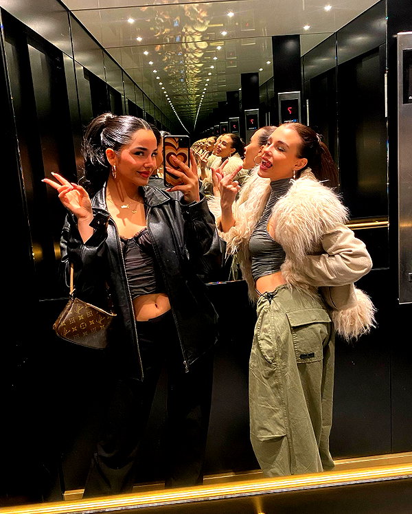 emilia.nia instagram image archive image