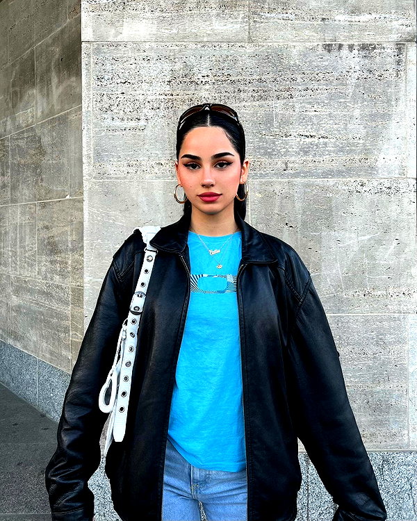 emilia.nia instagram image archive image