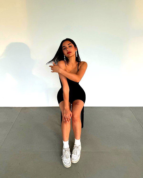 emilia.nia instagram image archive image
