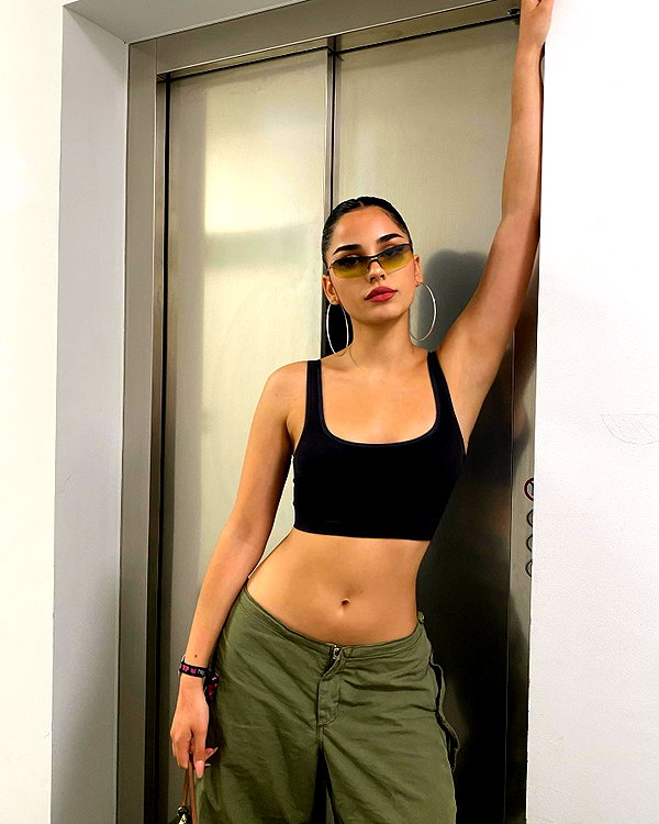 emilia.nia instagram image archive image