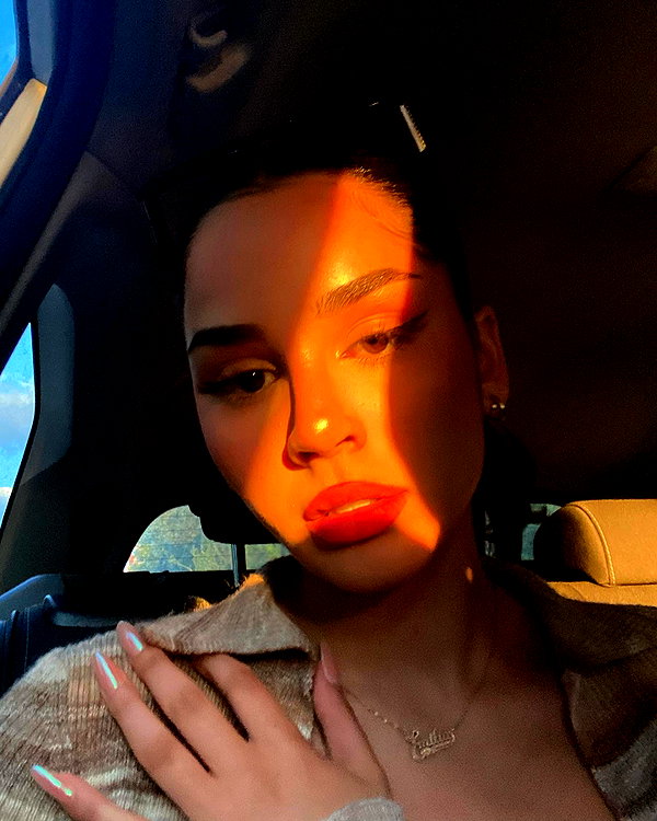 emilia.nia instagram image archive image