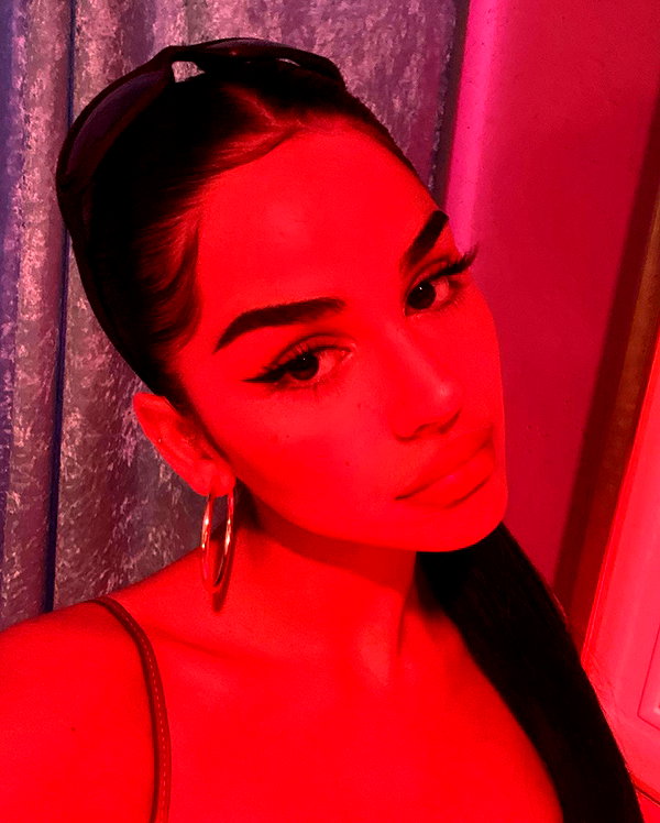 emilia.nia instagram image archive image