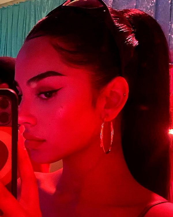 emilia.nia instagram image archive image