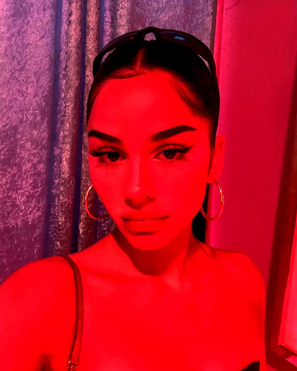 emilia.nia instagram image archive image