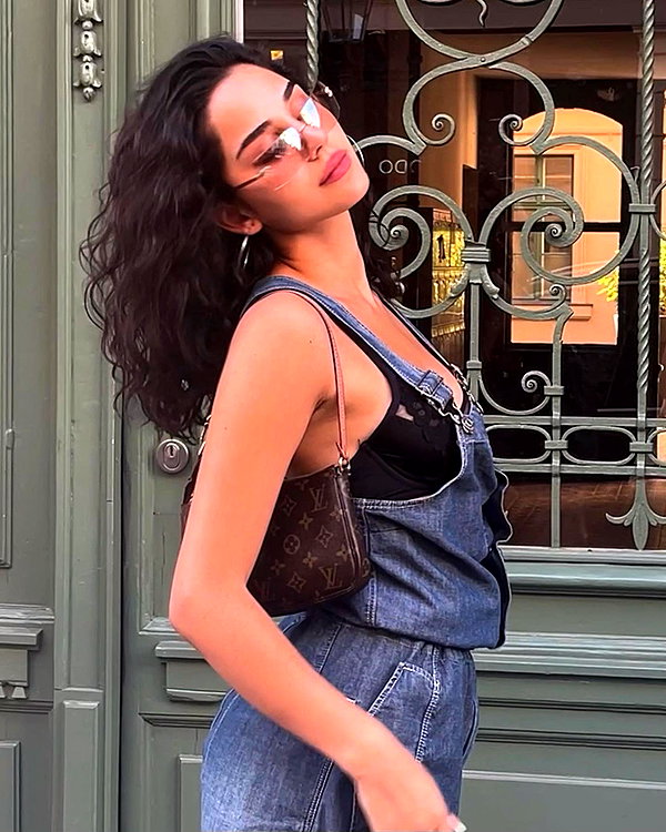emilia.nia instagram image archive image