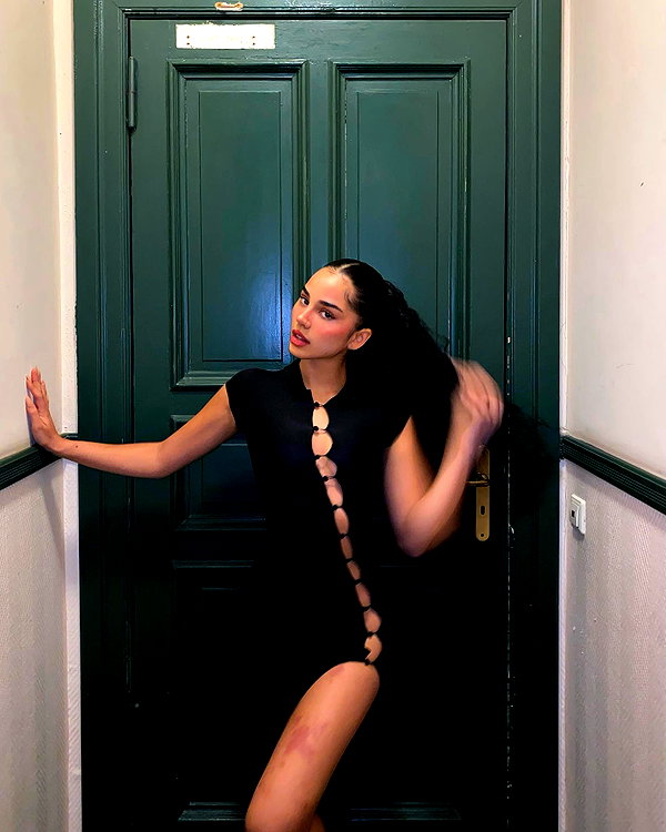 emilia.nia instagram image archive image