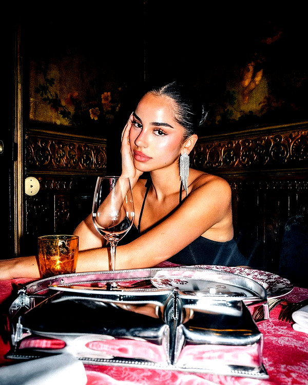 emilia.nia instagram image archive image
