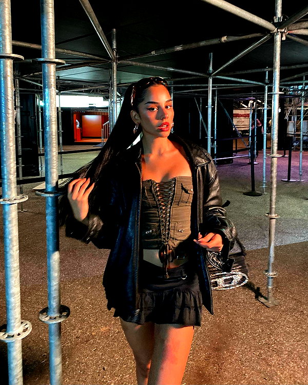 emilia.nia instagram image archive image