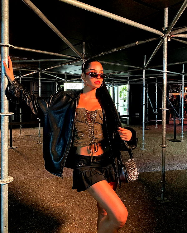 emilia.nia instagram image archive image