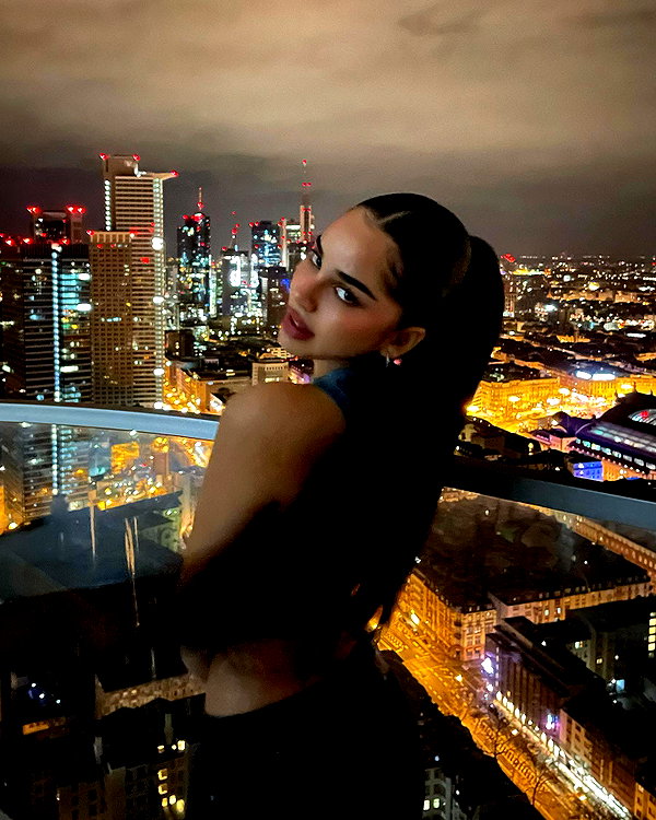 emilia.nia instagram image archive image
