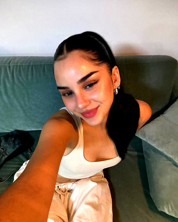 emilia.nia instagram image archive image