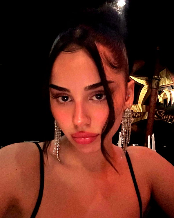 emilia.nia instagram image archive image