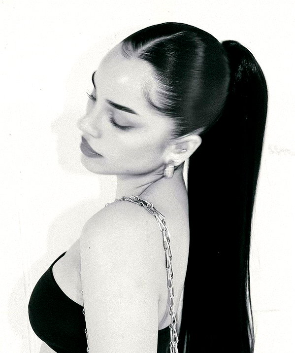 emilia.nia instagram image archive image