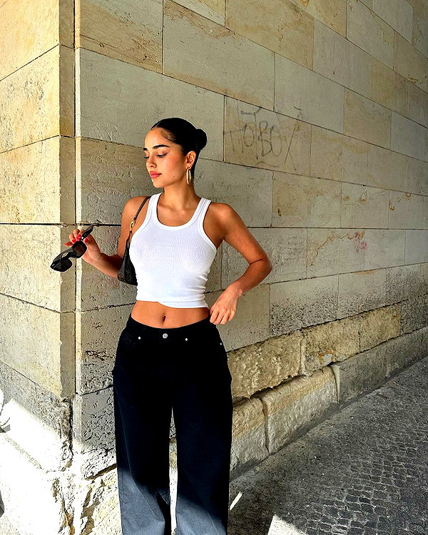 emilia.nia instagram image archive image