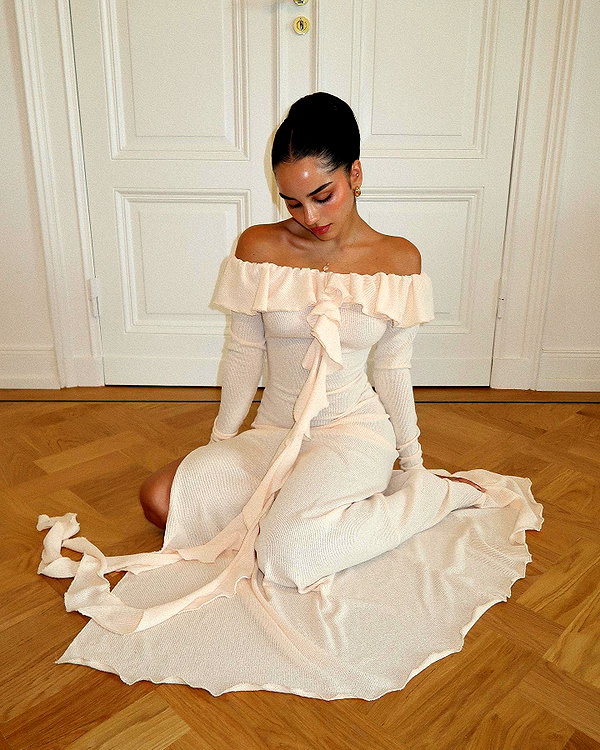 emilia.nia instagram image archive image