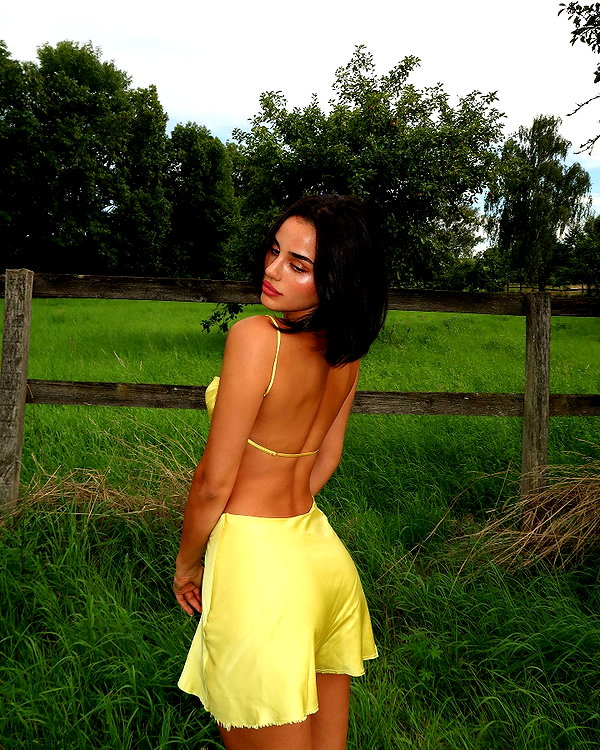 emilia.nia instagram image archive image