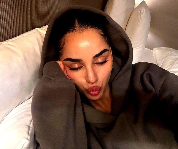 emilia.nia instagram image archive image