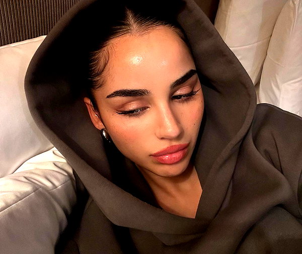 emilia.nia instagram image archive image