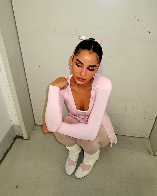 emilia.nia instagram image archive image