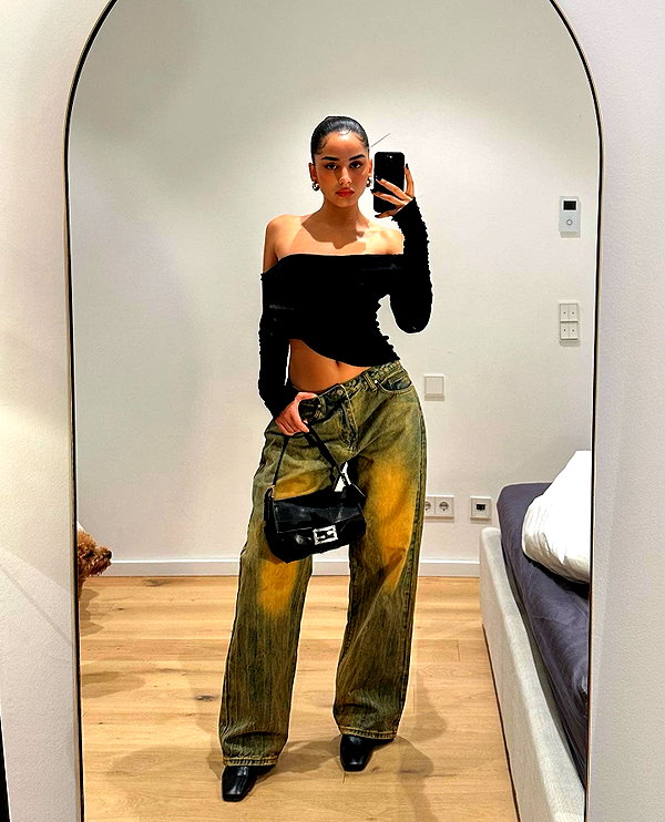 emilia.nia instagram image archive image
