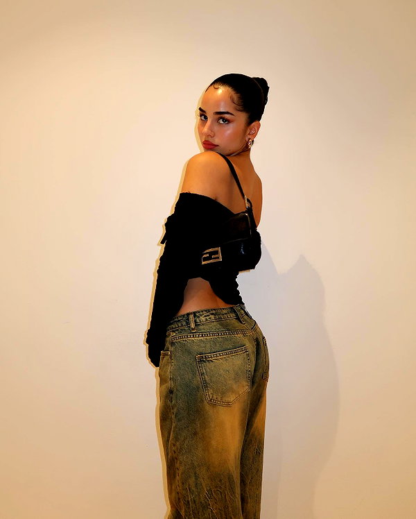 emilia.nia instagram image archive image