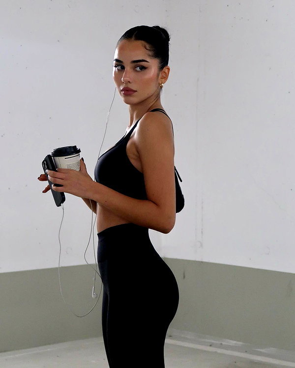 emilia.nia instagram image archive image