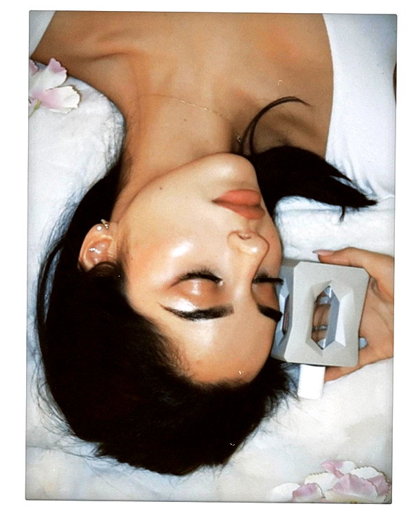 emilia.nia instagram image archive image