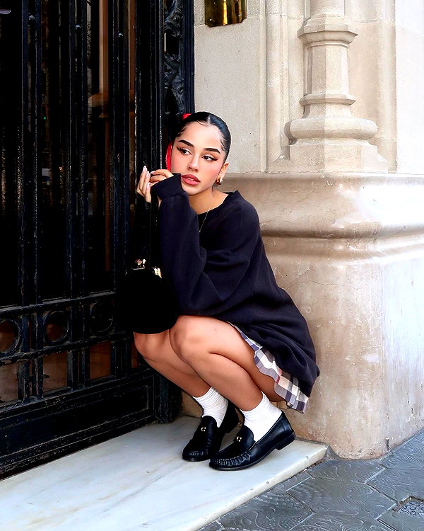 emilia.nia instagram image archive image