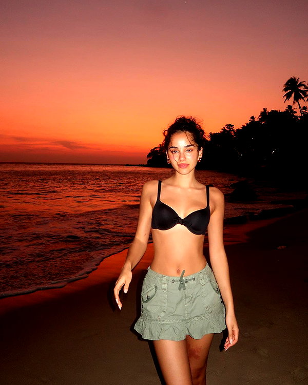emilia.nia instagram image archive image