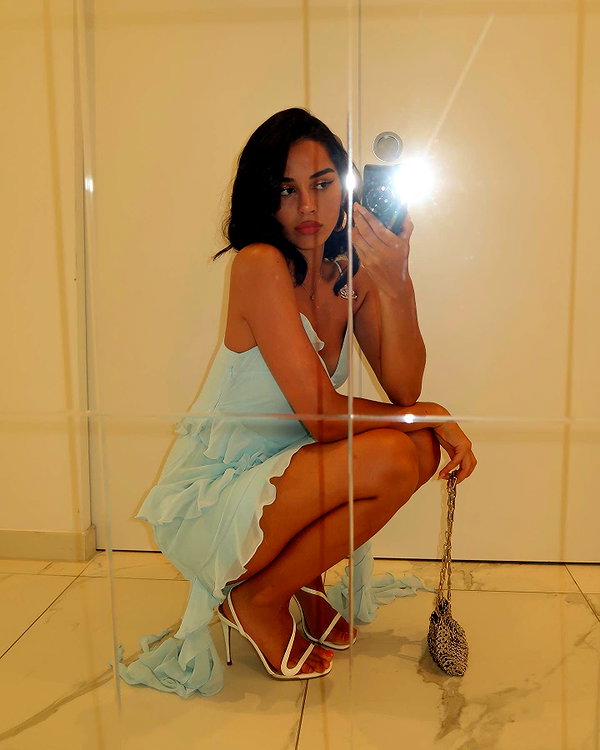 emilia.nia instagram image archive image