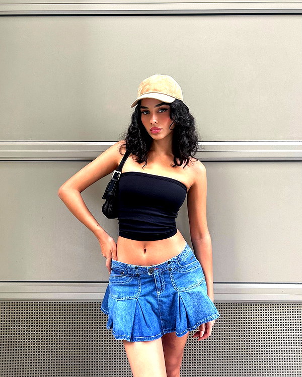 emilia.nia instagram image archive image