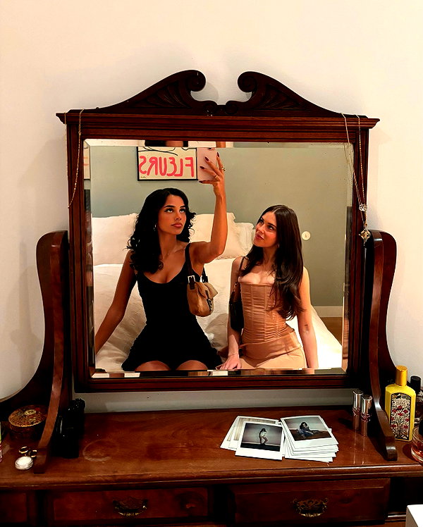 emilia.nia instagram image archive image