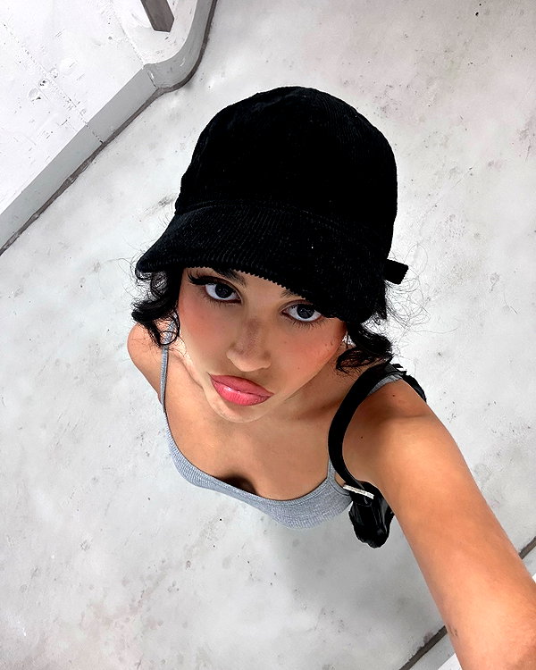 emilia.nia instagram image archive image