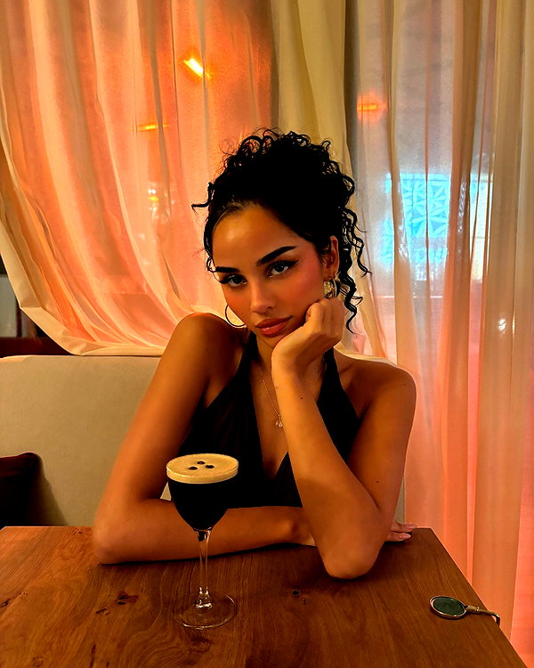 emilia.nia instagram image archive image