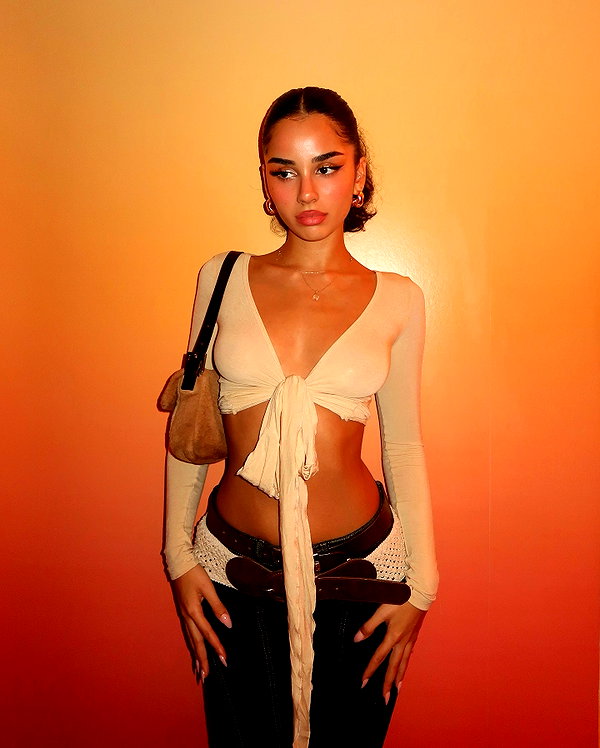 emilia.nia instagram image archive image