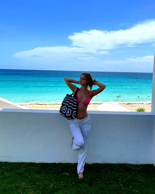emilytupperr instagram image archive image