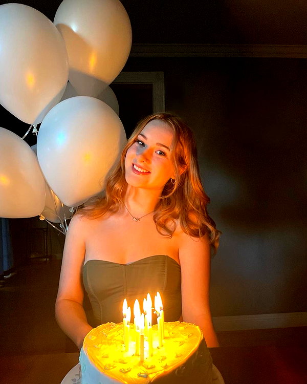 emilytupperr instagram image archive image
