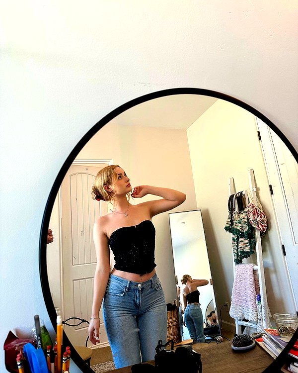 emilytupperr instagram image archive image