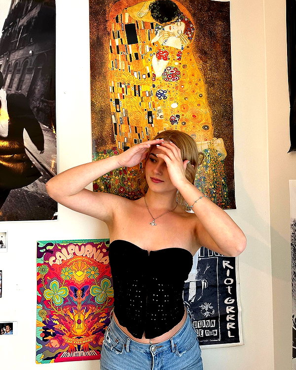 emilytupperr instagram image archive image
