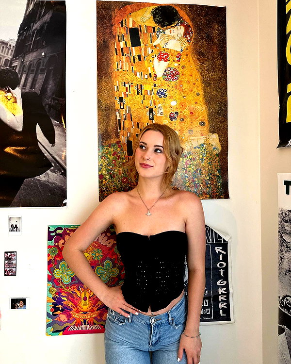 emilytupperr instagram image archive image