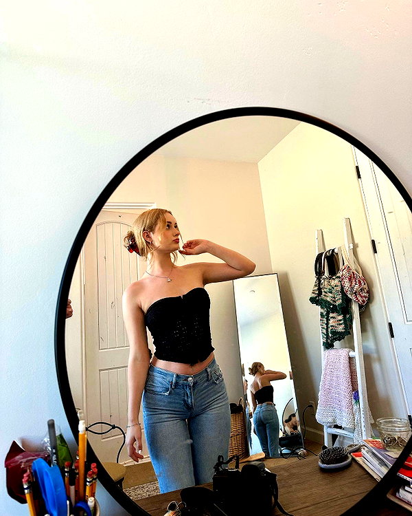 emilytupperr instagram image archive image