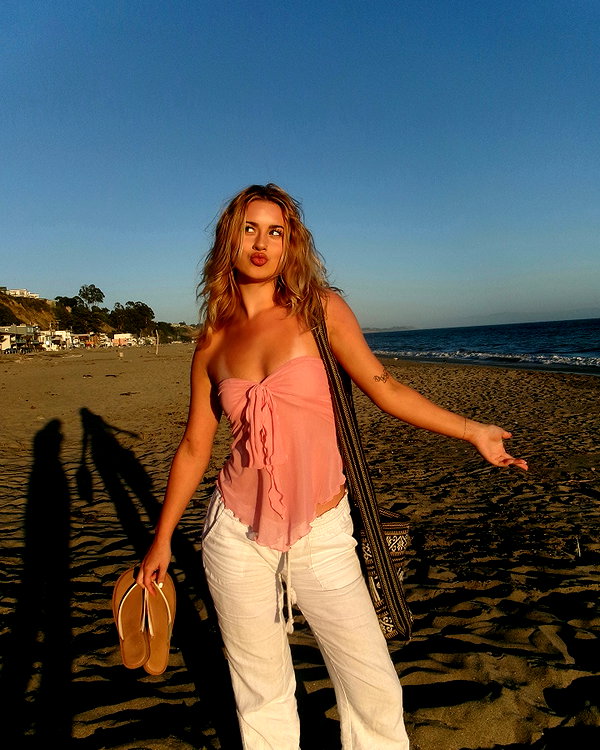 emilytupperr instagram image archive image
