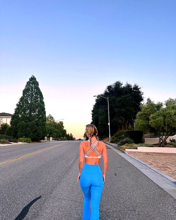 emilytupperr instagram image archive image