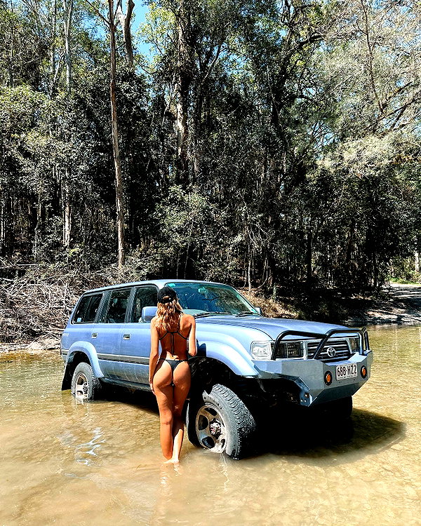emilyymcwilliam instagram image archive image